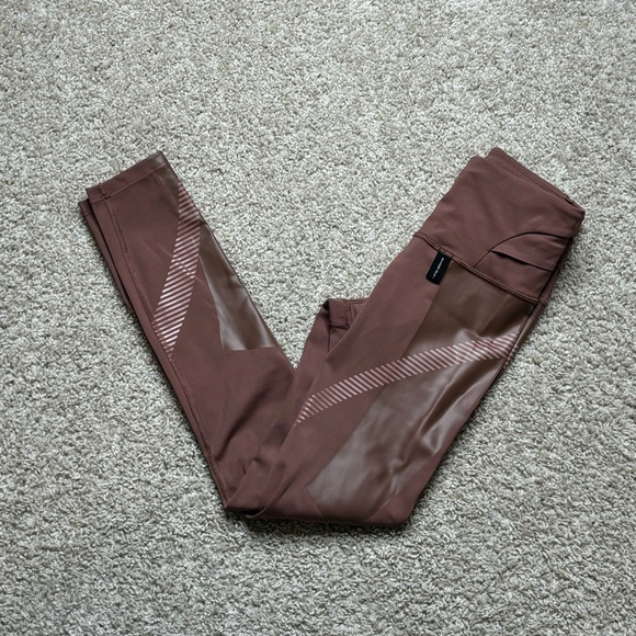 Athleta Pants - Athleta x Allyson Felix Legend 7/8 Tight